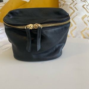 Margot - black leather backpack